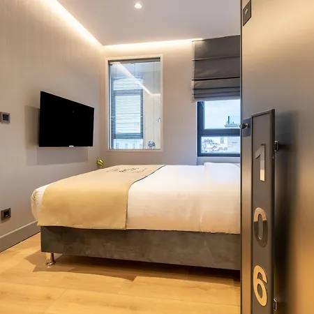 The Platine Provincia di Istanbul