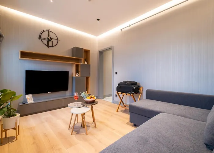 ホテル The Platine